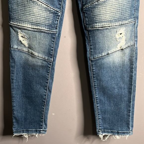 Kancan Low Rise Distressed Skinny Jeans Size 7/27 - Picture 3 of 7